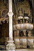 Il monastero di Batalha o convento de Santa Maria da Vitria. Chiostro di Giovanni I (chiostro reale). Lavabo.